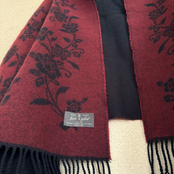 Jesi Lydia wool touch Burgundy/Wine and Black Floral Fringe Oversized Scarf/Wrap - Picture 3 of 9